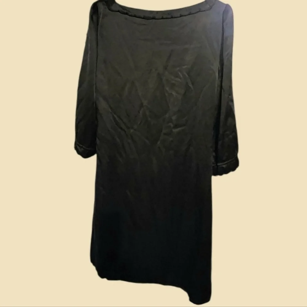 Elie Tahari 100% Silk in Liquid Black Latax-esk Mini Dress 3/4 Slit Sleeve